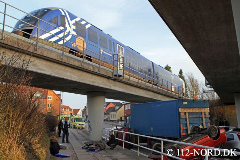 2003201907_t2.jpg